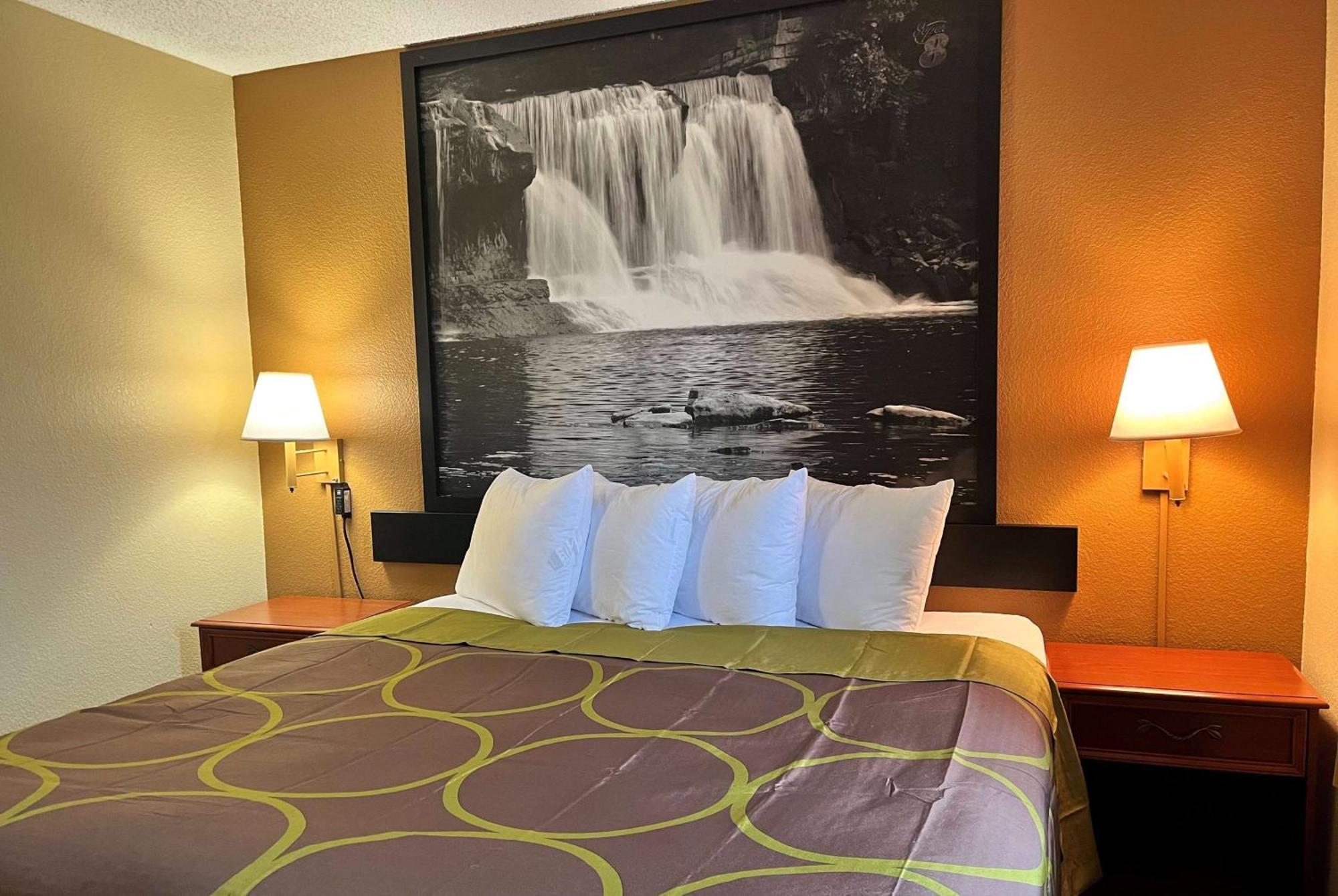 Hotel Super 8 By Wyndham Indianapolis/Ne/Castleton Area Zewnętrze zdjęcie