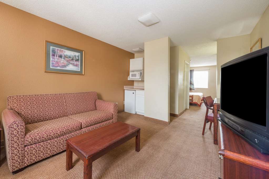 Hotel Super 8 By Wyndham Indianapolis/Ne/Castleton Area Pokój zdjęcie