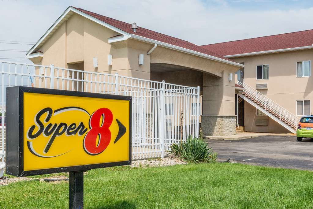 Hotel Super 8 By Wyndham Indianapolis/Ne/Castleton Area Zewnętrze zdjęcie